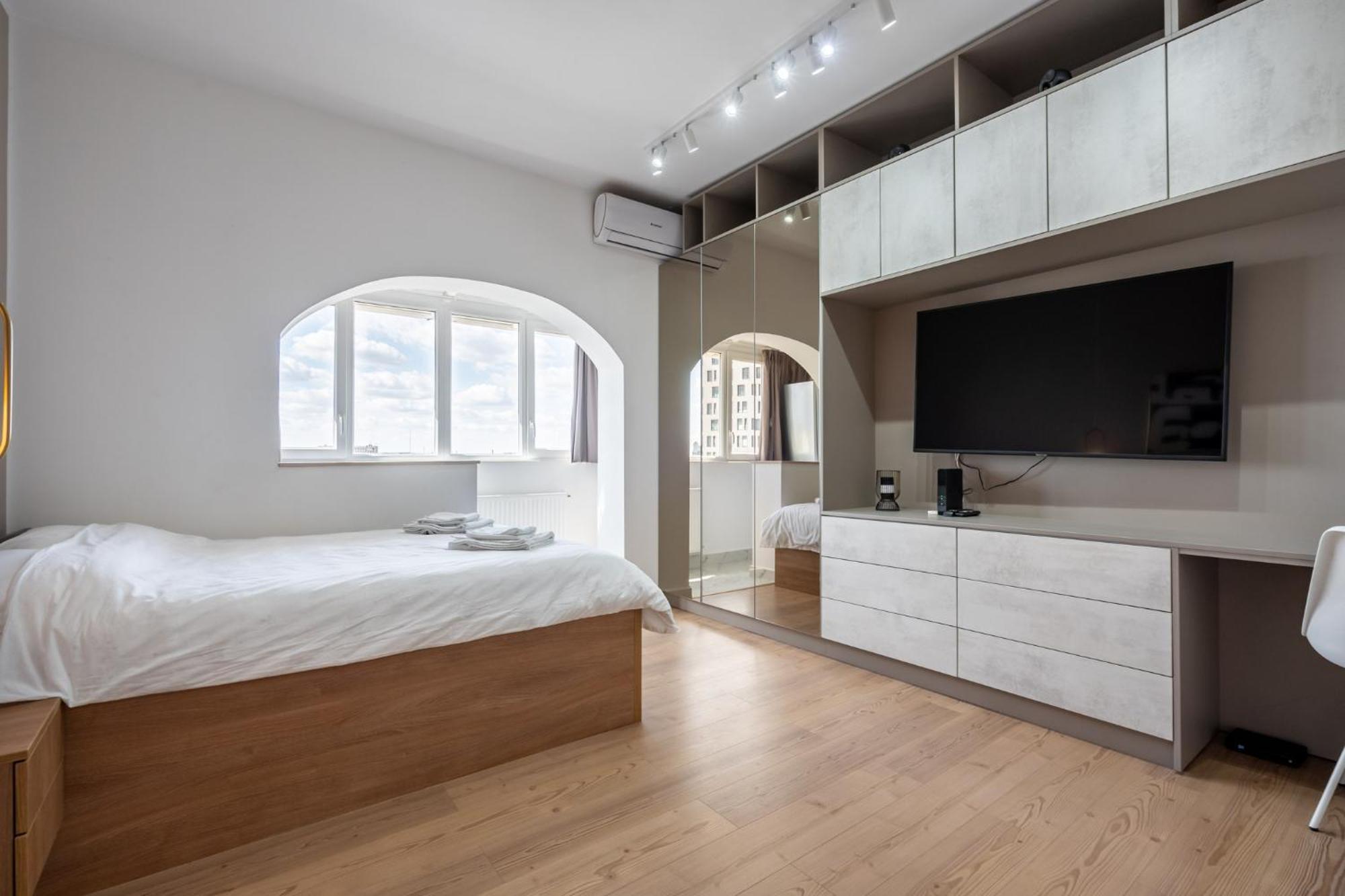 Sunset - Luxury Studio On Calea Victoriei Bucharest Exterior photo